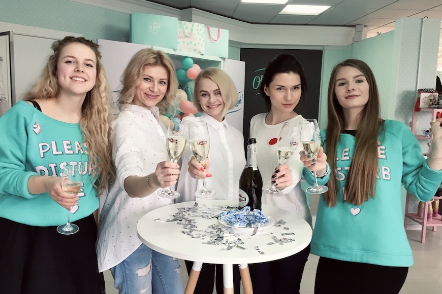 Модное дело: как работает бизнес по аренде брендовых и дизайнерских платьев